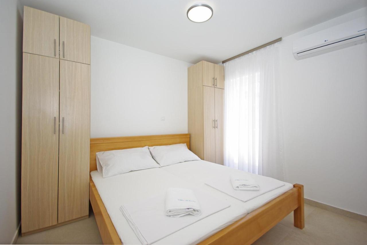 Villa Melassy Makarska Eksteriør billede