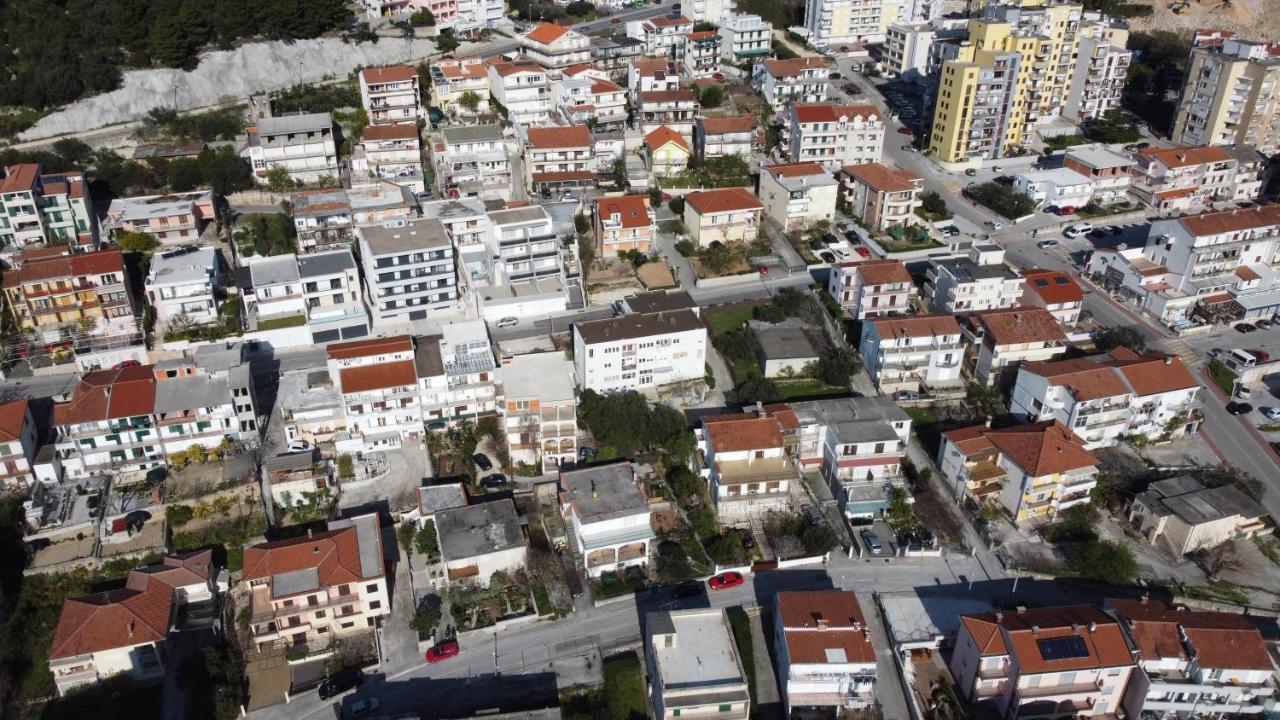 Villa Melassy Makarska Eksteriør billede
