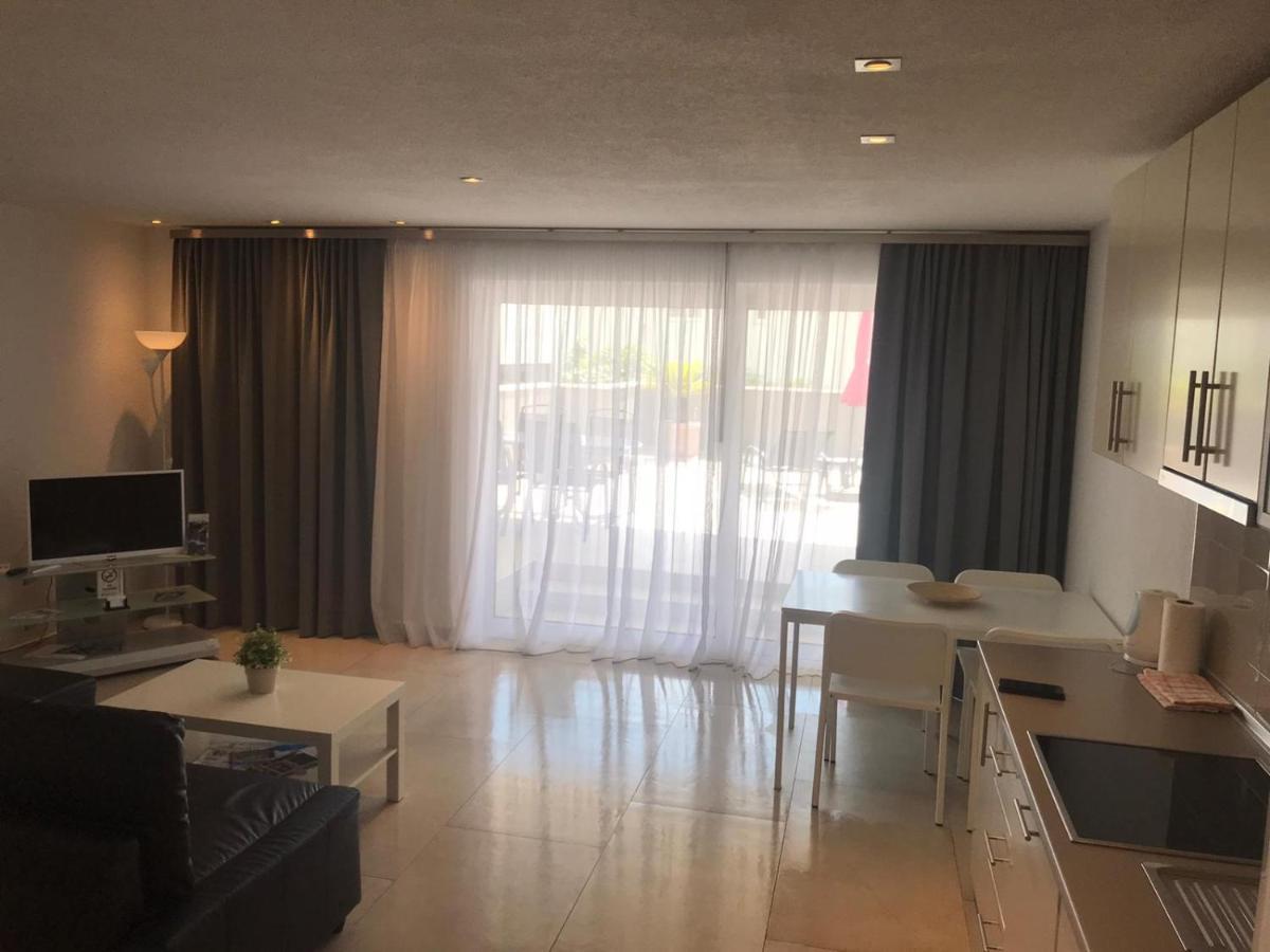 Villa Melassy Makarska Eksteriør billede