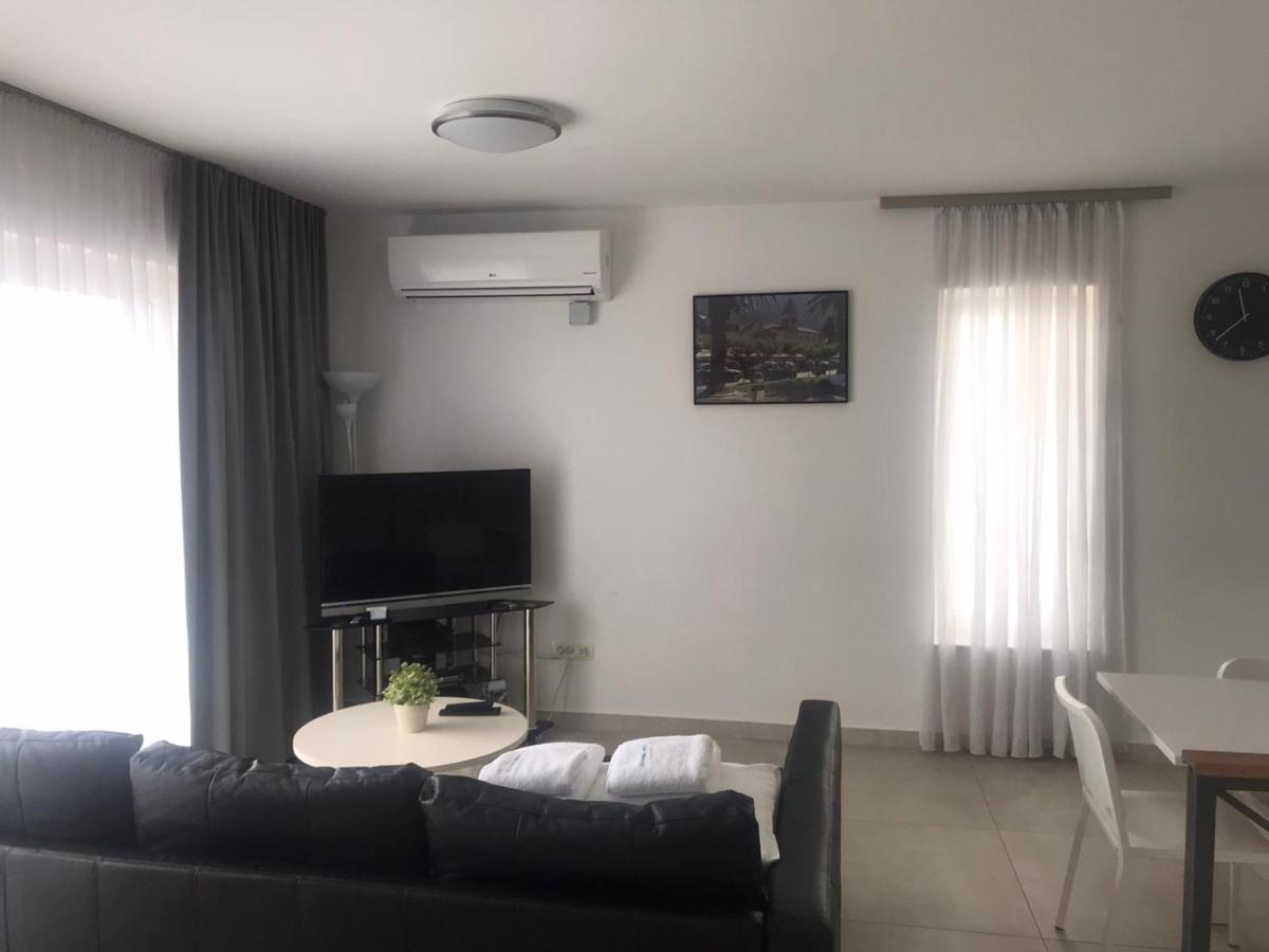 Villa Melassy Makarska Eksteriør billede